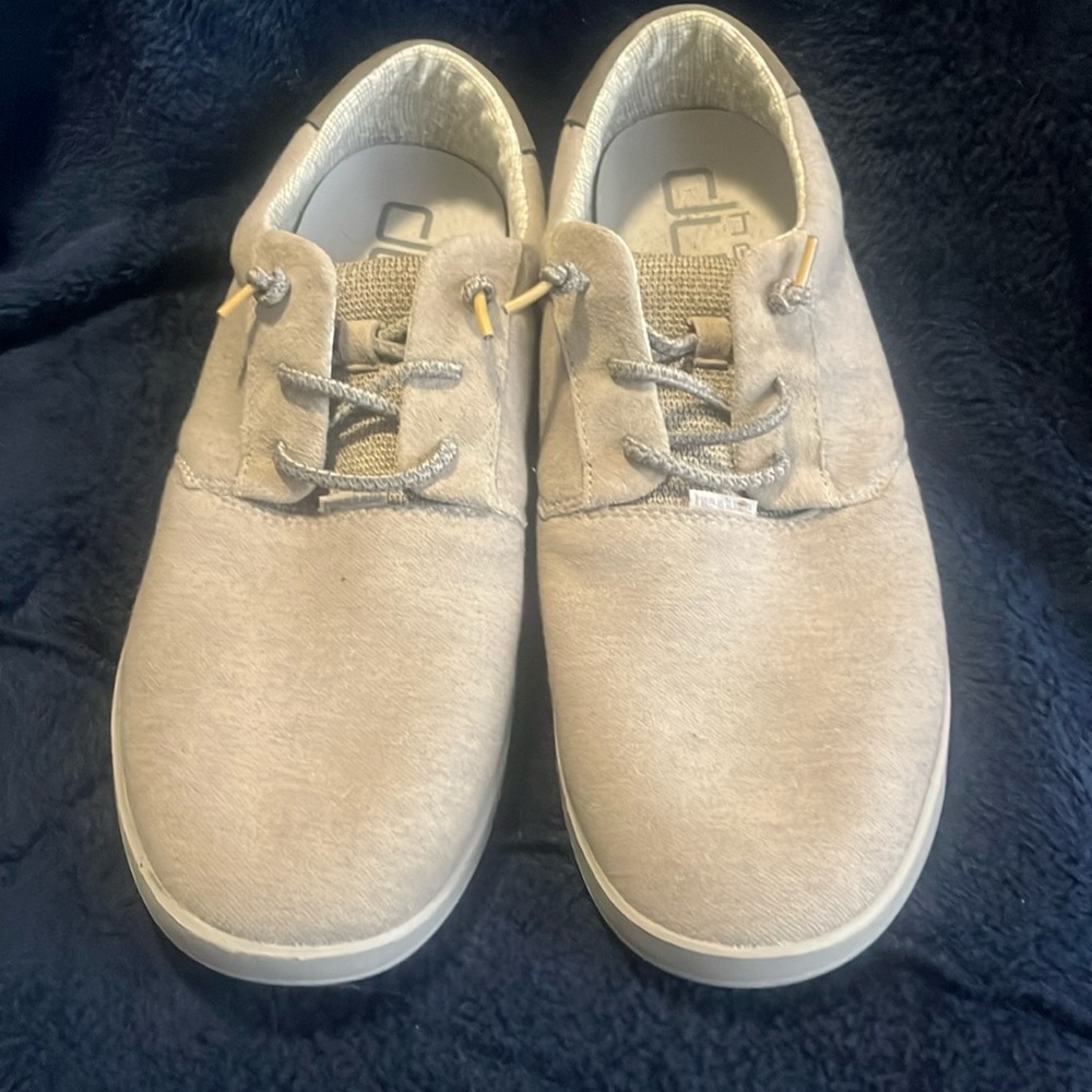 Men’s hey dude, beige Hugo stretch shoes